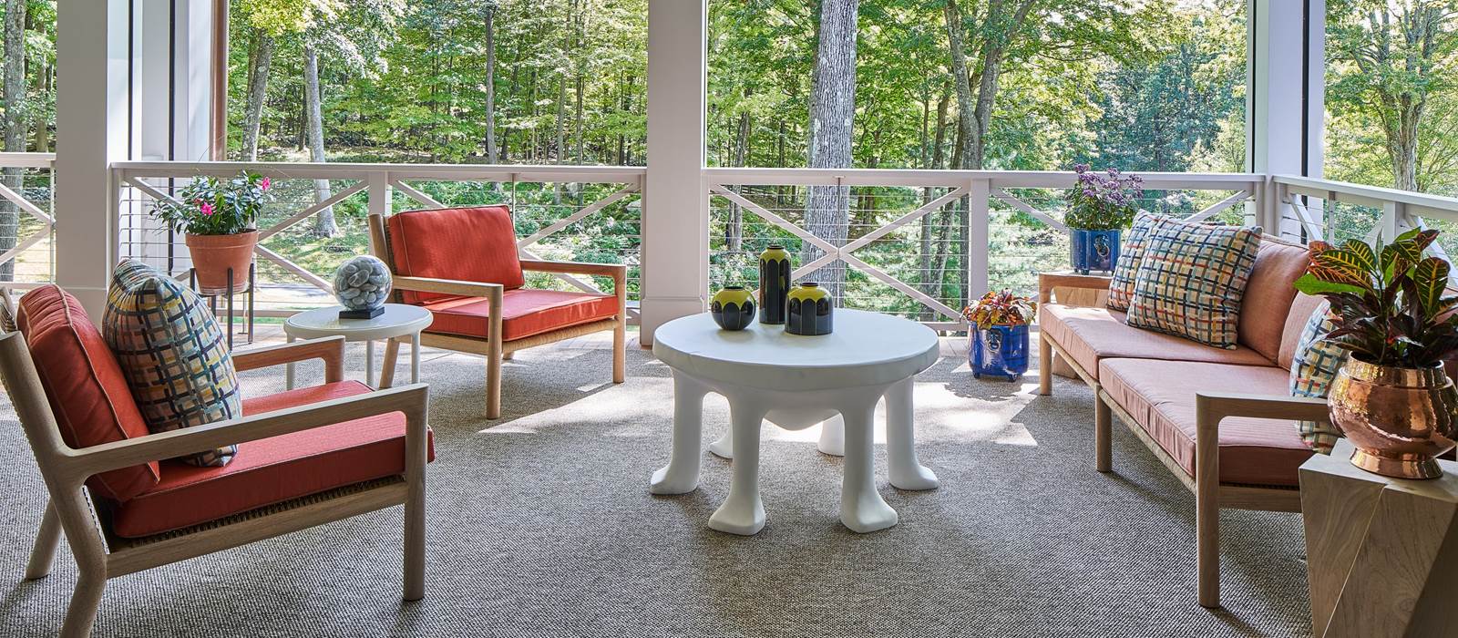 North Pond - Screen Porch Seating